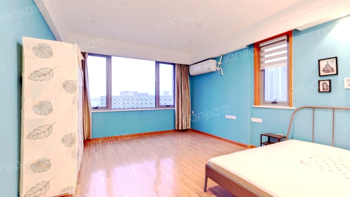 滨江宝龙城市广场二手房实景图