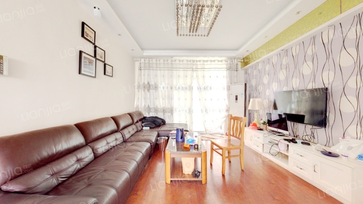 摩天逸品二手房实景图