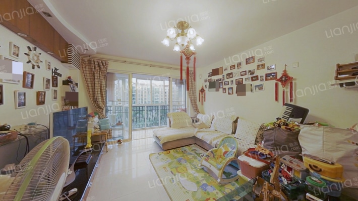 河畔豪庭二手房实景图