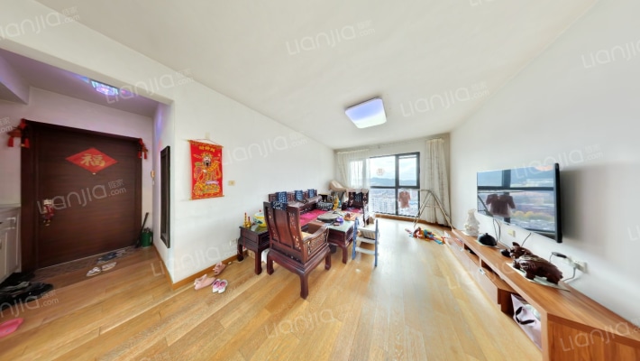 大连天地悦翠台一期二手房实景图