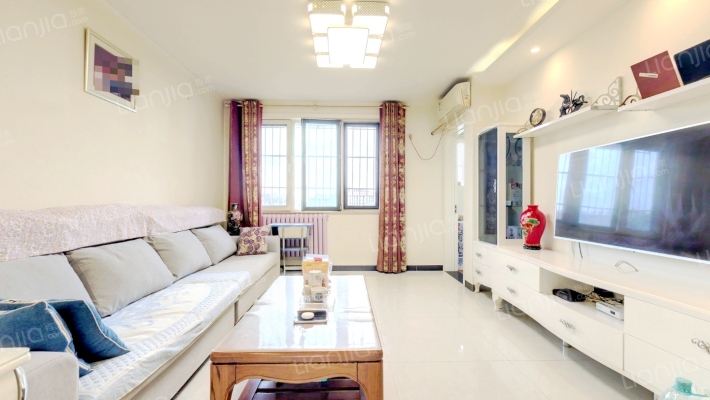 世茂维拉二手房实景图