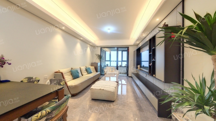 保利天汇二手房实景图