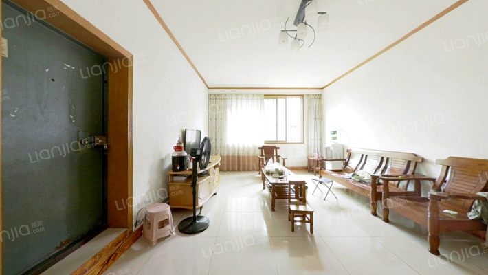 广场街18号二手房实景图