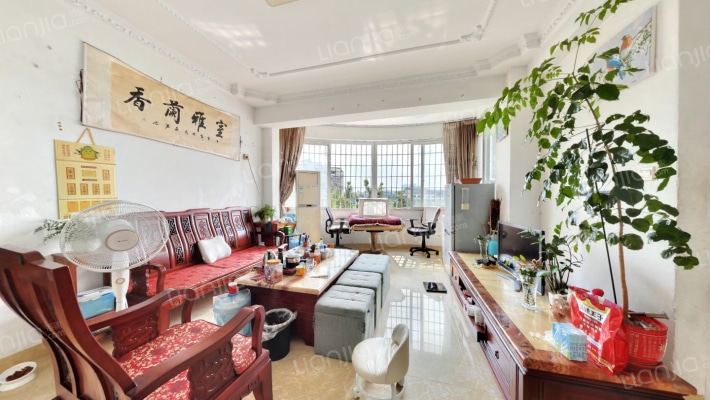 聚鑫广场二手房实景图