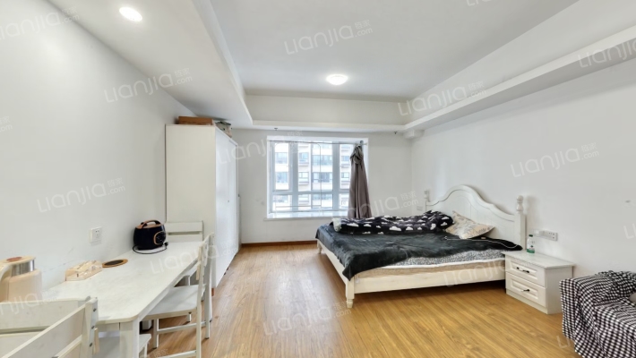 招商花园坊二手房实景图