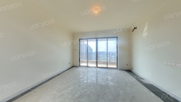 伦教碧桂园珑湾苑二手房实景图