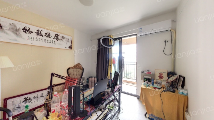 君睿名苑二手房实景图