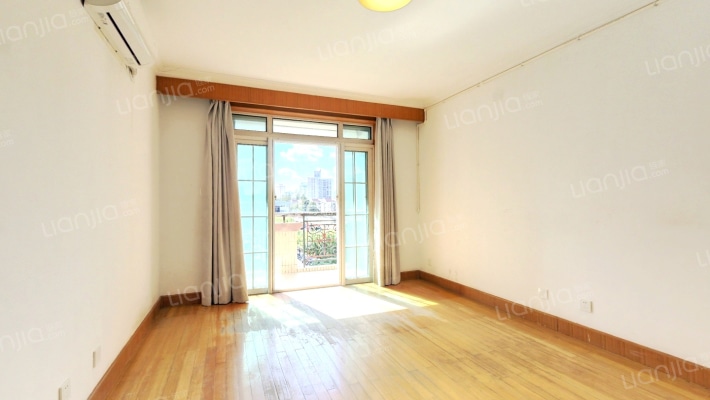 凯旋公寓二手房实景图