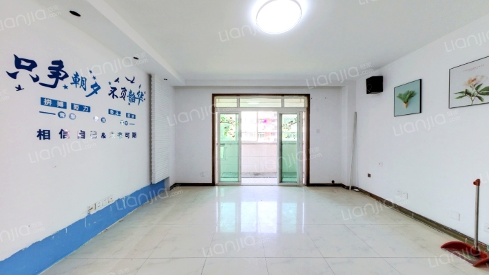 傲梅苑二手房实景图