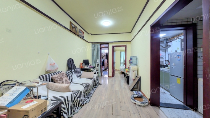 樱花假日二手房实景图