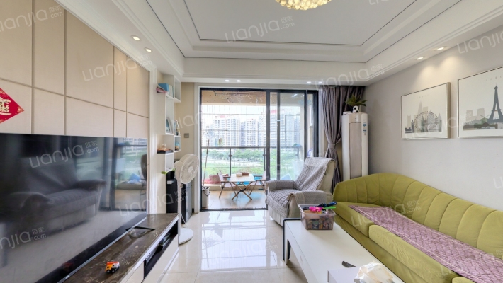 凤雅颂花园二手房实景图