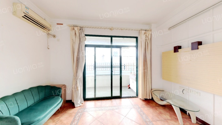 中茵·名仕花城二手房实景图