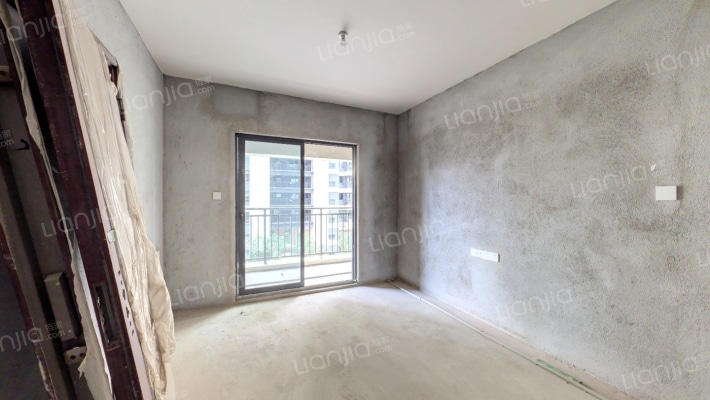 海伦堡晋云府二手房实景图