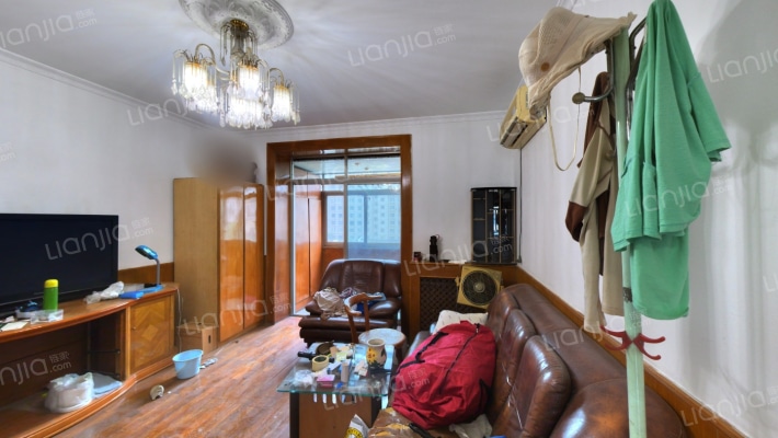 西航外招小区北区二手房实景图