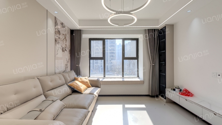 华远海蓝城二期 4室2厅 南 北-客厅