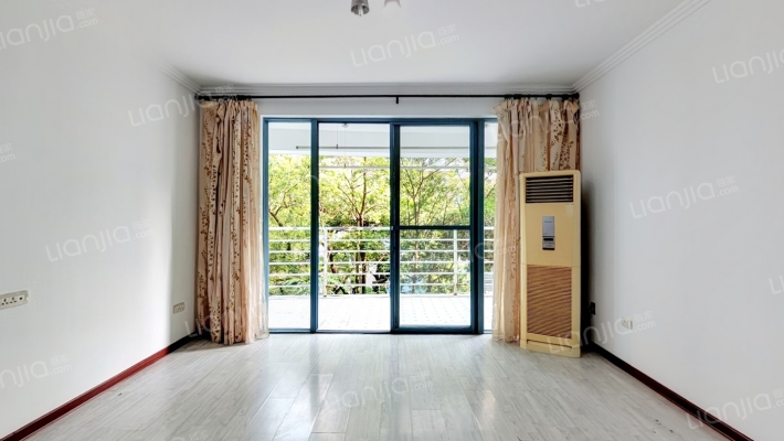 彰泰鸣翠新都二手房实景图