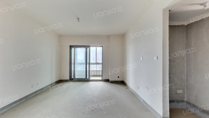 高铁新城圆融广场二手房实景图