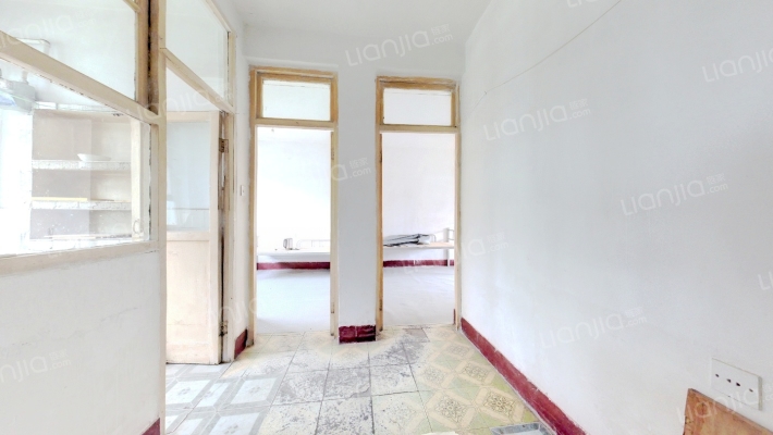 交警二队宿舍二手房实景图