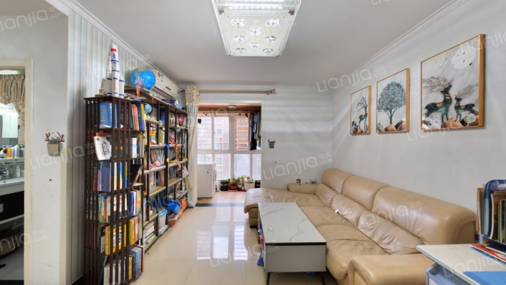 海伦国际一期二手房实景图