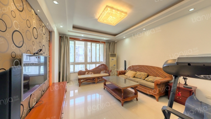 奥盛年华二手房实景图