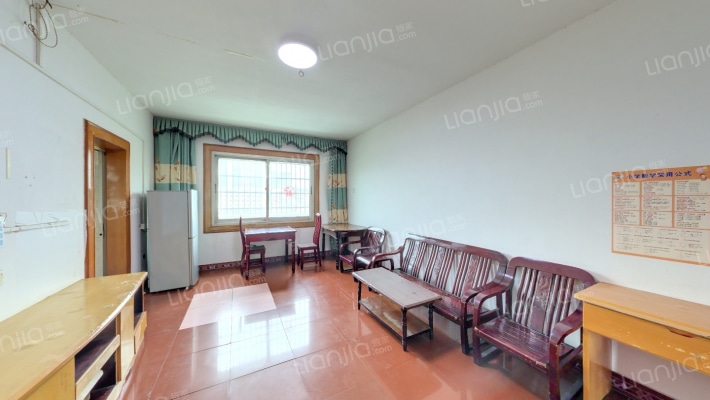 南京东路362号二手房实景图