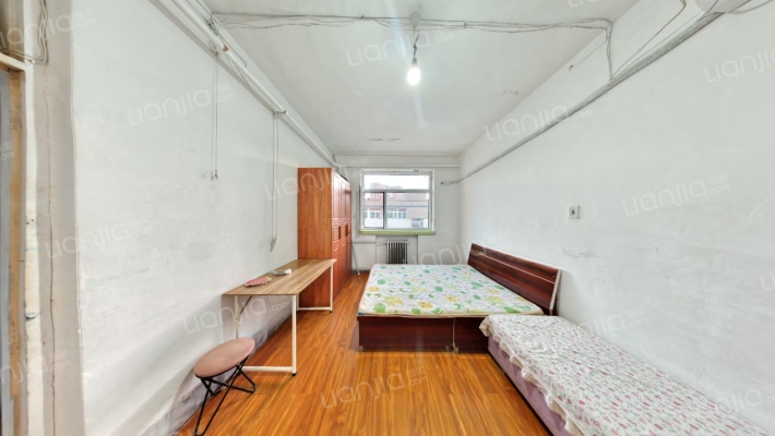 市交通局宿舍二手房实景图