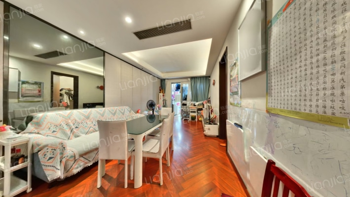 金地国际公寓二手房实景图