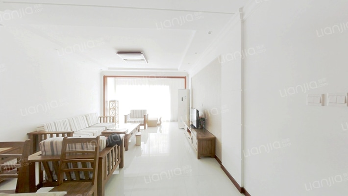 龙族峰景花园二手房实景图