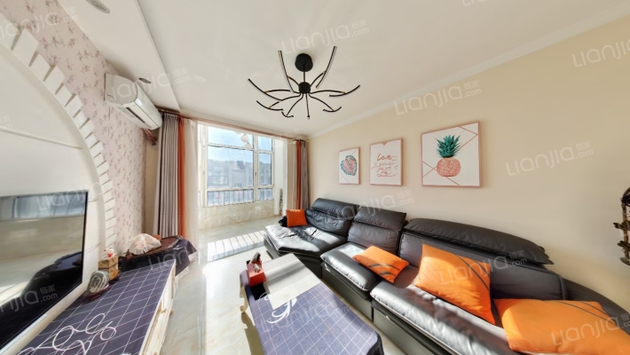 龙逸馨都二手房实景图