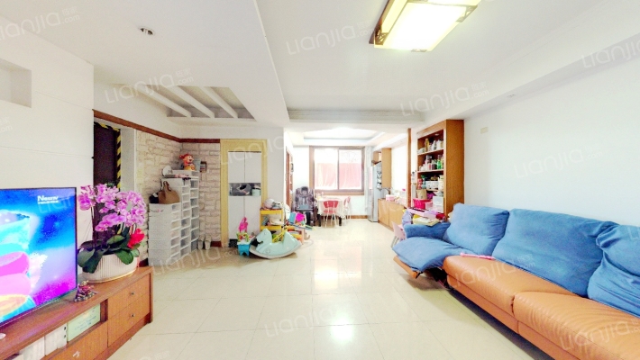 福龙公寓内院二手房实景图