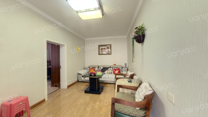 东新路28号二手房实景图