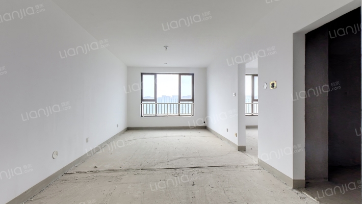 房本满二，全天采光，业主诚意出售-客厅