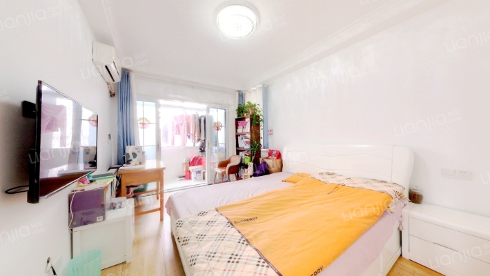 察哈尔路十二新村二手房实景图