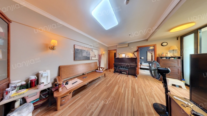 港逸豪庭二手房实景图