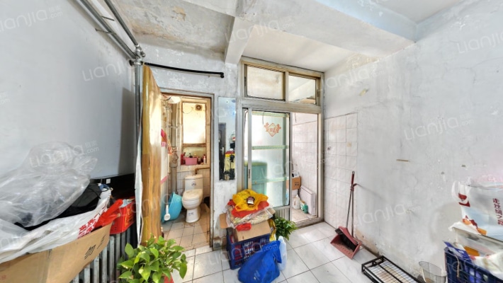 邮局宿舍二手房实景图