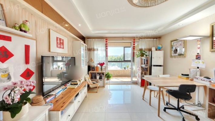 太阳星辰花园泊朗峰二手房实景图