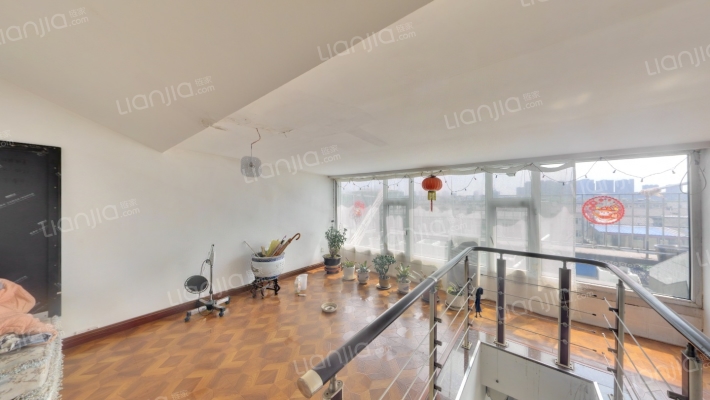 春草新居二手房实景图