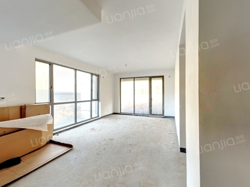 整租·融创都会中心悦山 4室2厅 东/南/北