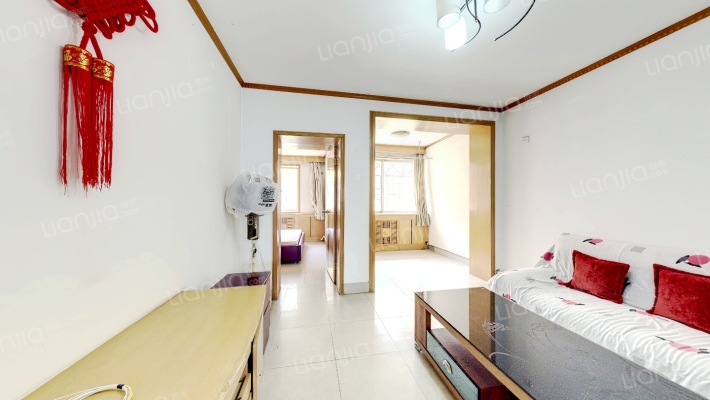 八一小区二手房实景图