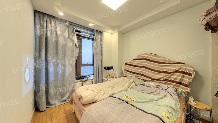 青年大厦二手房实景图