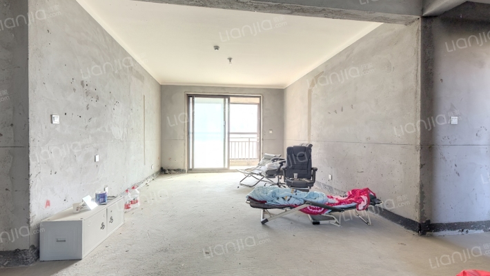 南航祥云和苑西院二手房实景图