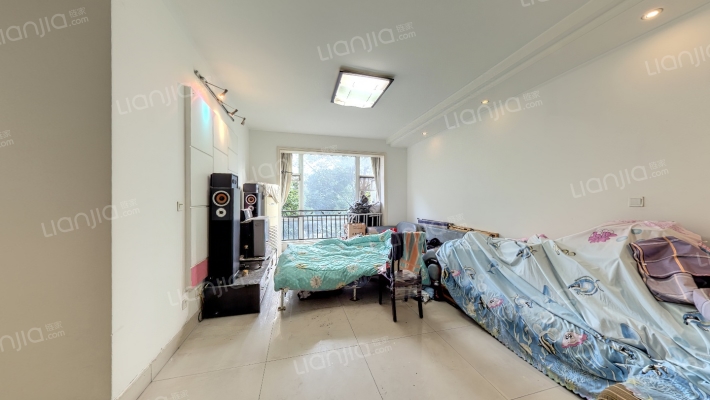 江南岸二手房实景图