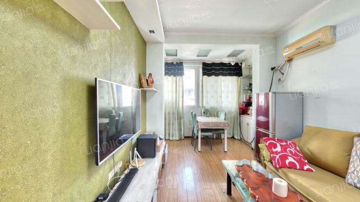 堤角村二手房实景图