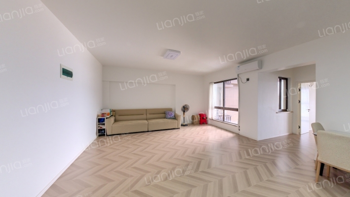 江滨豪庭二手房实景图