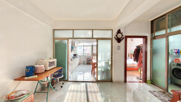 侨海楼二手房实景图