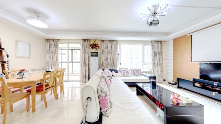 万科红郡二手房实景图