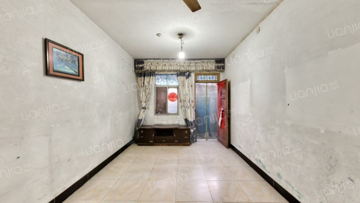 法院住宅楼二手房实景图