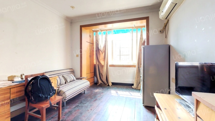 虹一小区二手房实景图