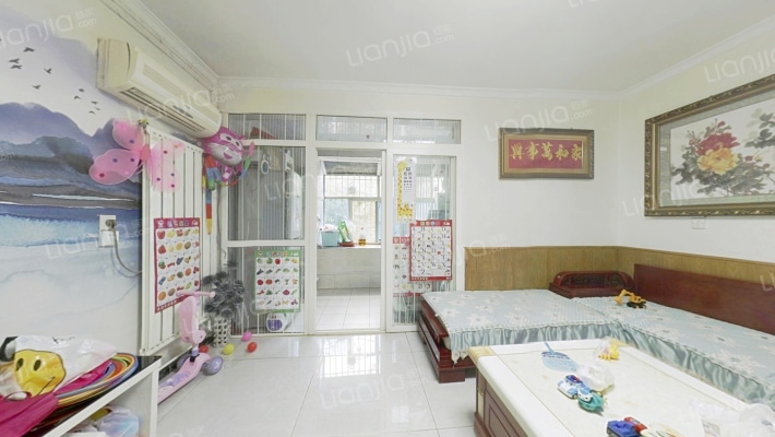 食品公司小区二手房实景图