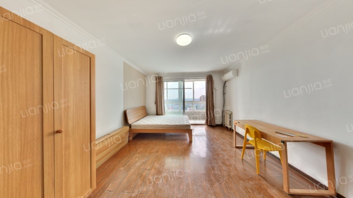 艺水芳园二手房实景图